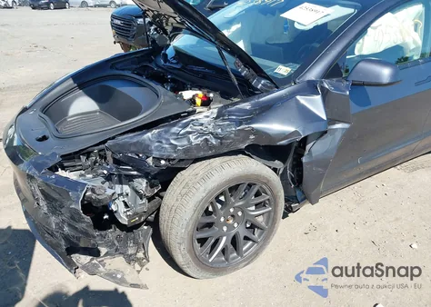 2025 Tesla Model 3 Long Range All-Wheel Drive из США, поврежденный, VIN 5YJ3E1EB0SF892253